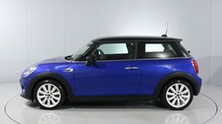 2020 (70) MINI HATCHBACK 1.5 Cooper Classic II 3dr 3472386