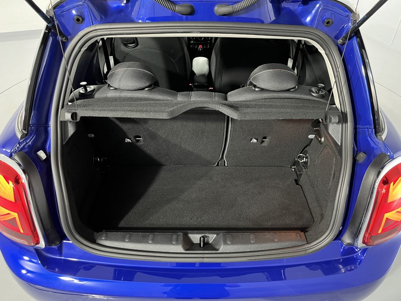 2020 (70) MINI HATCHBACK 1.5 Cooper Classic II 3dr 3472360