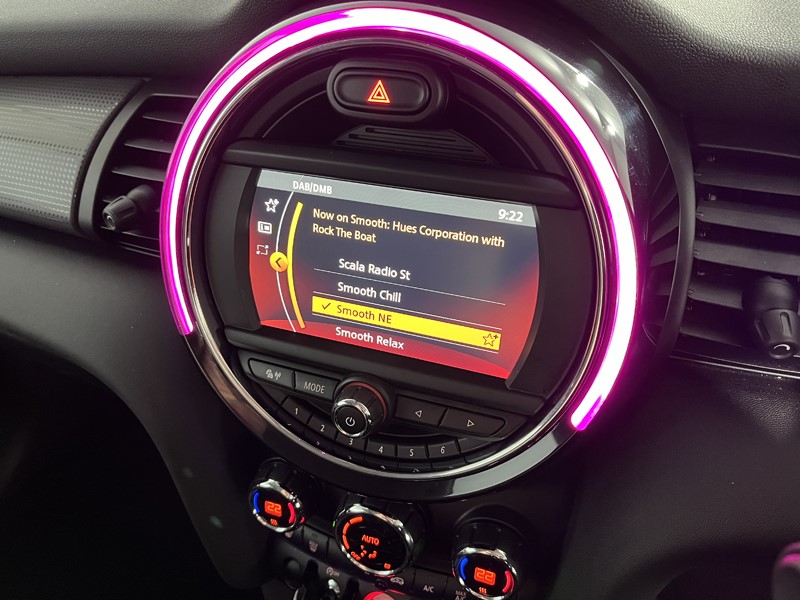 2020 (70) MINI HATCHBACK 1.5 Cooper Classic II 3dr 3472373