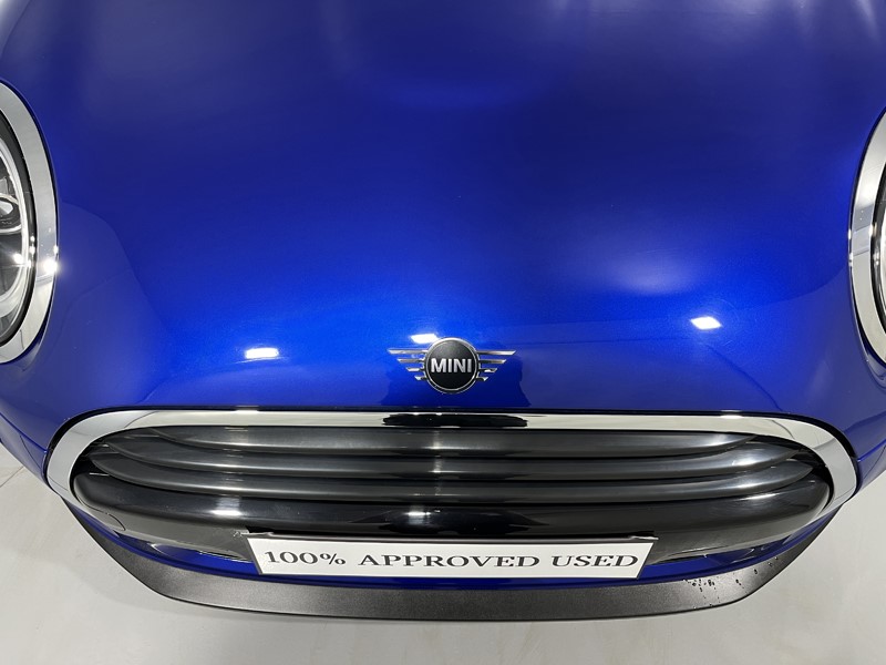 2020 (70) MINI HATCHBACK 1.5 Cooper Classic II 3dr 3472380