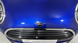 2020 (70) MINI HATCHBACK 1.5 Cooper Classic II 3dr 3472380