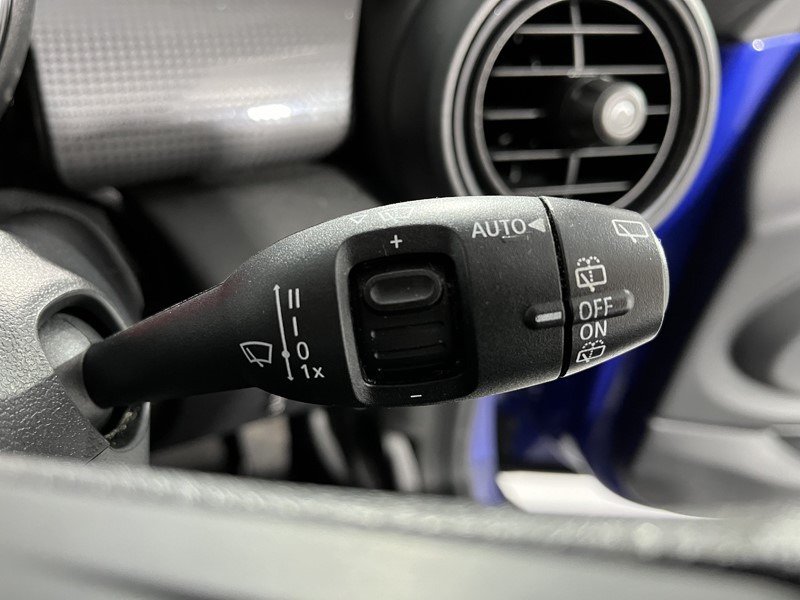 2020 (70) MINI HATCHBACK 1.5 Cooper Classic II 3dr 3472370