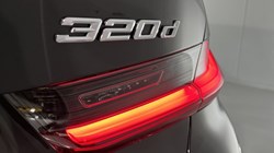 2023 (73) BMW 3 SERIES 320d MHT M Sport 4dr Step Auto 3475010