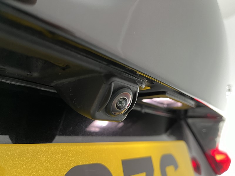 2023 (73) BMW 3 SERIES 320d MHT M Sport 4dr Step Auto 3475011