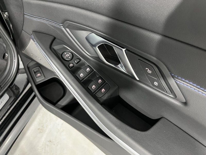 2023 (73) BMW 3 SERIES 320d MHT M Sport 4dr Step Auto 3474983