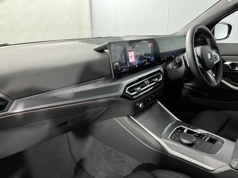 2023 (73) BMW 3 SERIES 320d MHT M Sport 4dr Step Auto 3474970