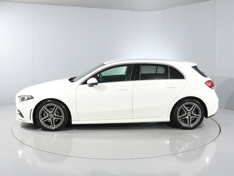 2021 (21) MERCEDES-BENZ A CLASS A180 AMG Line 5dr 3469624
