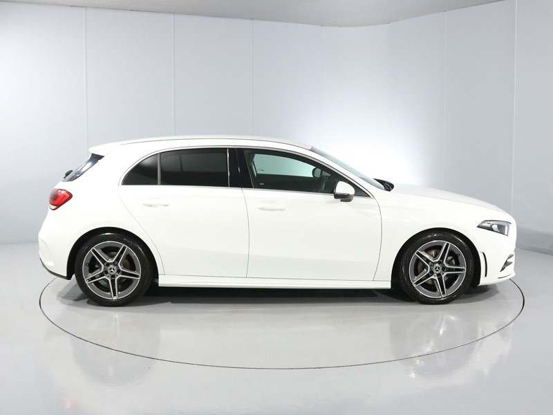 2021 (21) MERCEDES-BENZ A CLASS A180 AMG Line 5dr 3469586