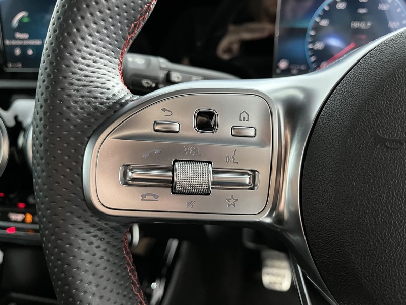 2021 (21) MERCEDES-BENZ A CLASS A180 AMG Line 5dr 3469606