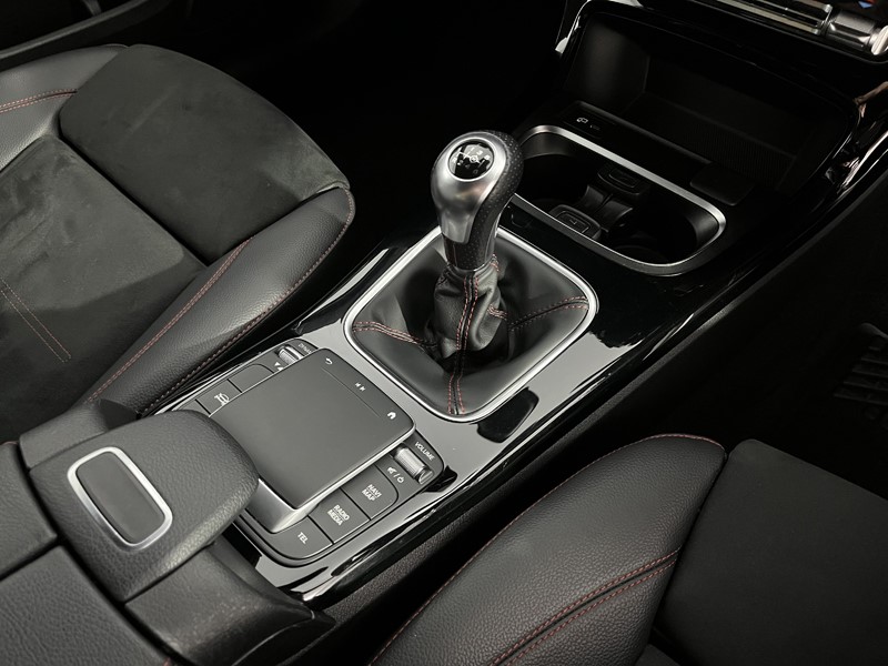 2021 (21) MERCEDES-BENZ A CLASS A180 AMG Line 5dr 3469593