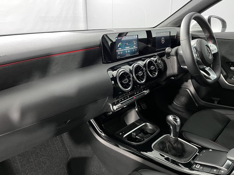 2021 (21) MERCEDES-BENZ A CLASS A180 AMG Line 5dr 3469590