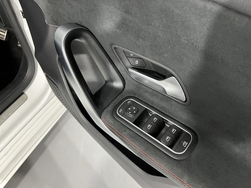 2021 (21) MERCEDES-BENZ A CLASS A180 AMG Line 5dr 3469603