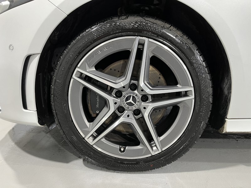 2020 (70) MERCEDES-BENZ A CLASS A250e AMG Line Premium 5dr Auto 3478469