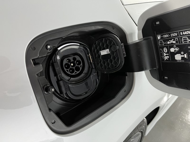 2020 (70) MERCEDES-BENZ A CLASS A250e AMG Line Premium 5dr Auto 3478495