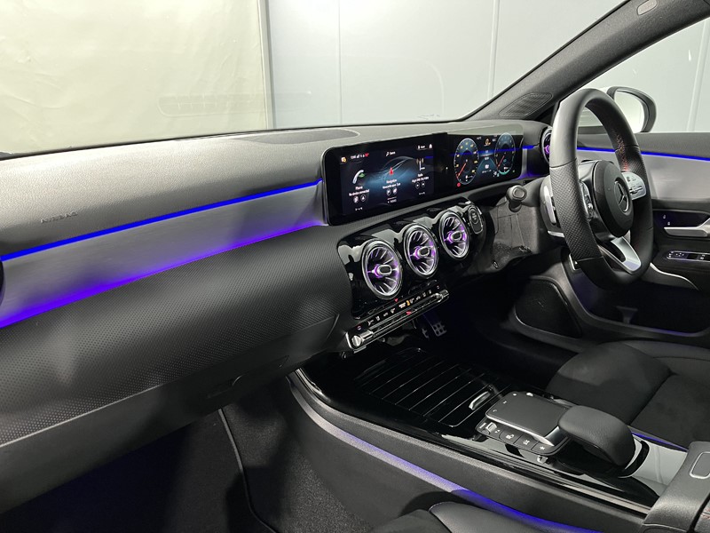 2020 (70) MERCEDES-BENZ A CLASS A250e AMG Line Premium 5dr Auto 3478462