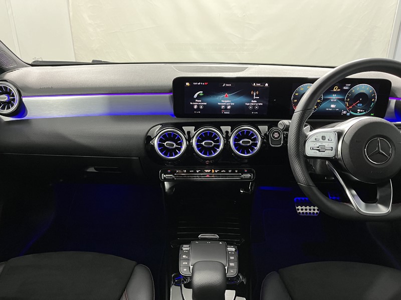 2020 (70) MERCEDES-BENZ A CLASS A250e AMG Line Premium 5dr Auto 3478459