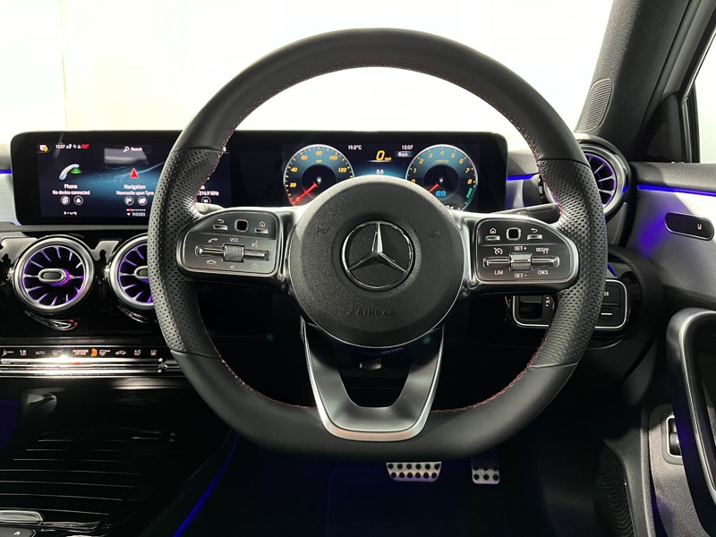 2020 (70) MERCEDES-BENZ A CLASS A250e AMG Line Premium 5dr Auto 3478460