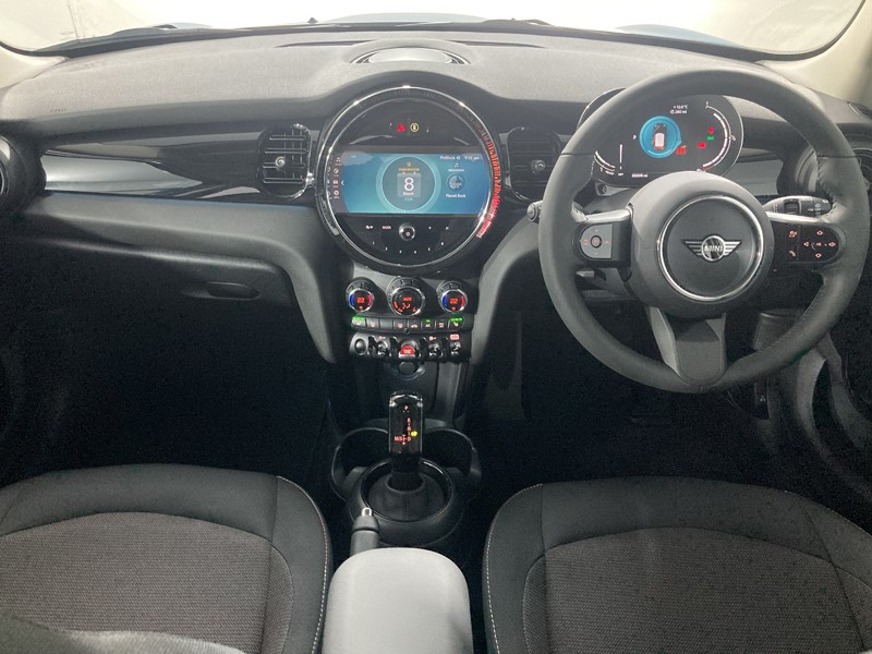 2024 (24) MINI HATCHBACK 1.5 Cooper Classic Premium 5dr Auto 3480810