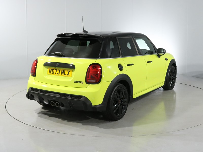 2023 (73) MINI HATCHBACK 2.0 Cooper S Sport 5dr Auto 3527916