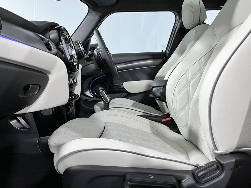 2022 (72) MINI HATCHBACK 2.0 Cooper S Exclusive 5dr Auto 3506153