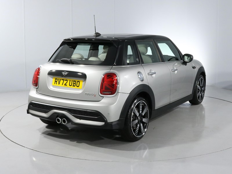 2022 (72) MINI HATCHBACK 2.0 Cooper S Exclusive 5dr Auto 3506165