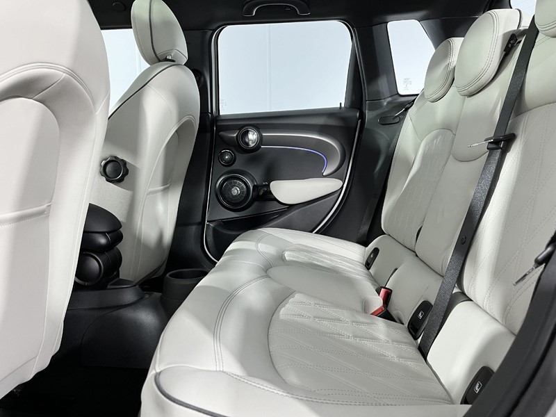 2022 (72) MINI HATCHBACK 2.0 Cooper S Exclusive 5dr Auto 3506154