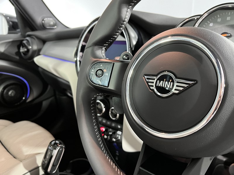 2022 (72) MINI HATCHBACK 2.0 Cooper S Exclusive 5dr Auto 3506142