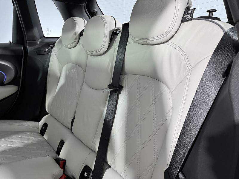 2022 (72) MINI HATCHBACK 2.0 Cooper S Exclusive 5dr Auto 3506132