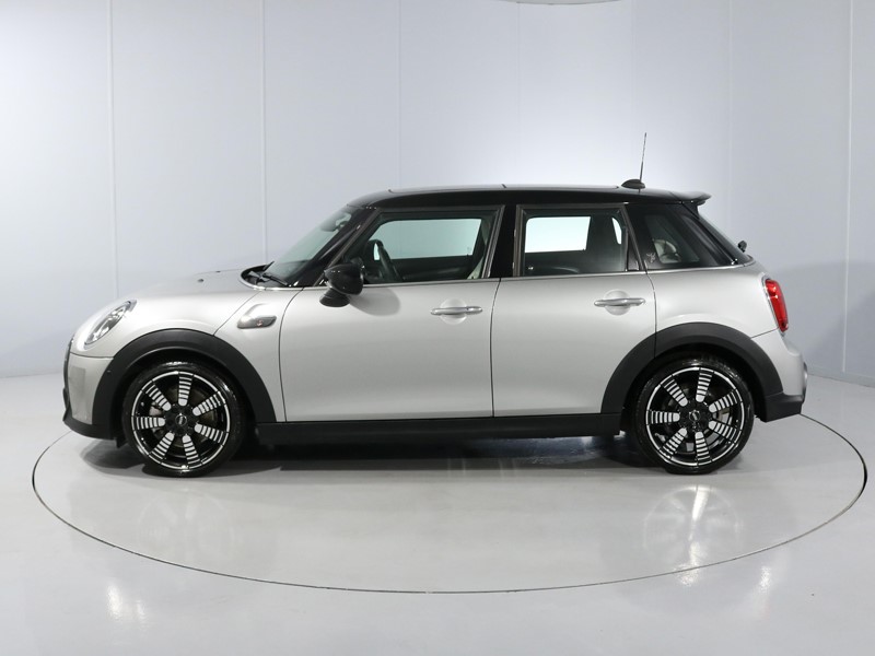 2022 (72) MINI HATCHBACK 2.0 Cooper S Exclusive 5dr Auto 3506164
