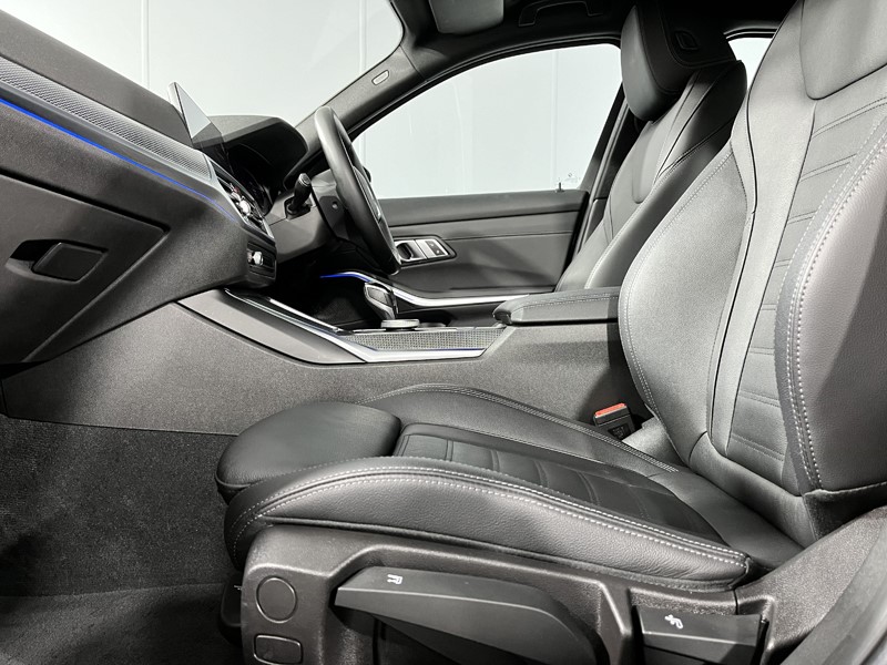 2021 (71) BMW 3 SERIES 318i M Sport 4dr Step Auto 3491324