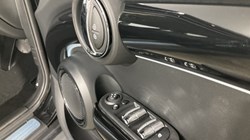 2024 (73) MINI HATCHBACK 1.5 Cooper Classic Premium 5dr Auto 3480780