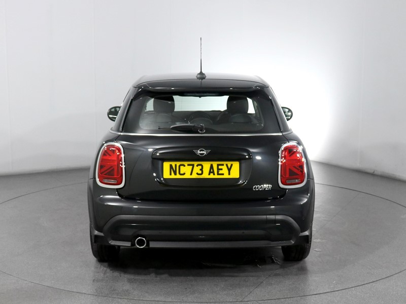 2024 (73) MINI HATCHBACK 1.5 Cooper Classic Premium 5dr Auto 3480776