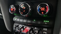 2024 (73) MINI HATCHBACK 1.5 Cooper Classic Premium 5dr Auto 3480792