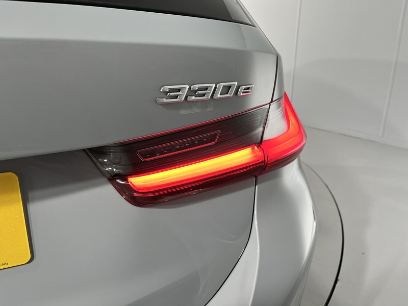 2022 (72) BMW 3 SERIES 330e M Sport 5dr Step Auto 3506539