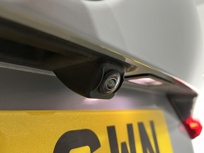 2022 (72) BMW 3 SERIES 330e M Sport 5dr Step Auto 3506540