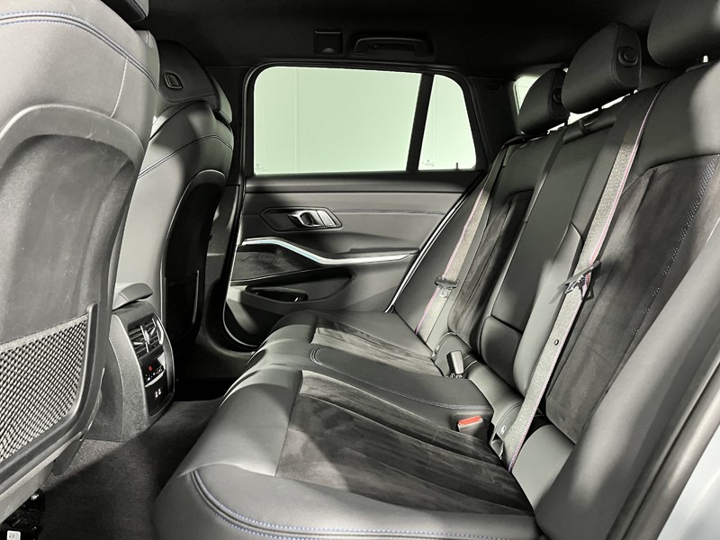 2022 (72) BMW 3 SERIES 330e M Sport 5dr Step Auto 3506531