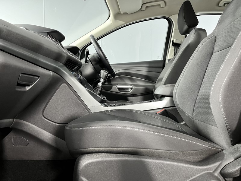 2017 (17) FORD KUGA 1.5 EcoBoost 120 Zetec 5dr 2WD 3506904