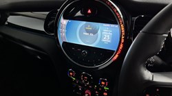 2022 (72) MINI HATCHBACK 1.5 Cooper Classic 5dr Auto 3526657