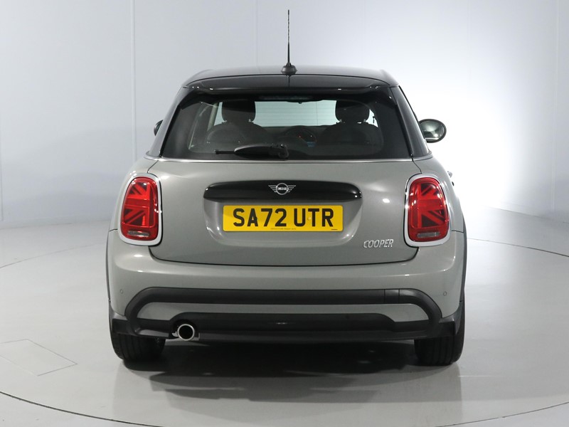 2022 (72) MINI HATCHBACK 1.5 Cooper Classic 5dr Auto 3526664