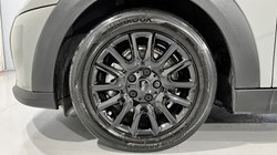 2022 (72) MINI HATCHBACK 1.5 Cooper Classic 5dr Auto 3526663