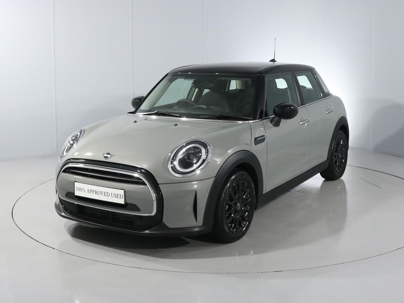2022 (72) MINI HATCHBACK 1.5 Cooper Classic 5dr Auto 3526692