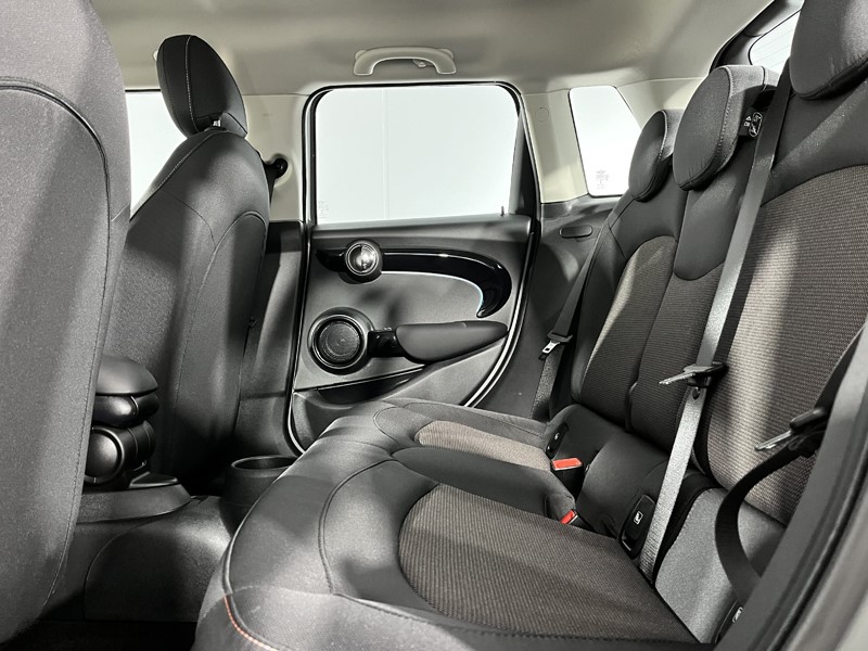 2022 (72) MINI HATCHBACK 1.5 Cooper Classic 5dr Auto 3526684