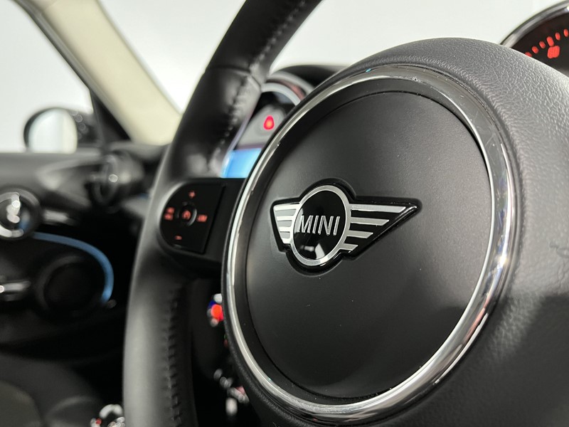 2022 (72) MINI HATCHBACK 1.5 Cooper Classic 5dr Auto 3526670