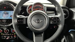 2022 (72) MINI HATCHBACK 1.5 Cooper Classic 5dr Auto 3526654