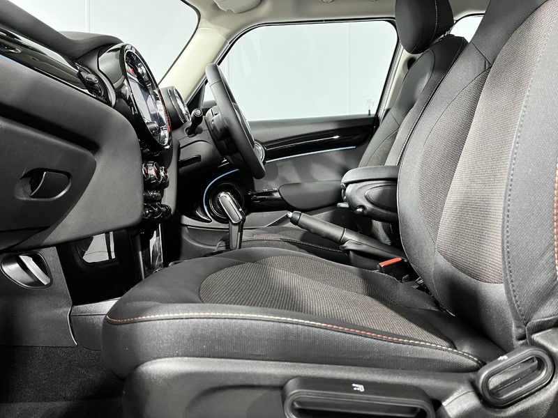 2022 (72) MINI HATCHBACK 1.5 Cooper Classic 5dr Auto 3526683