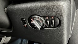 2022 (72) MINI HATCHBACK 1.5 Cooper Classic 5dr Auto 3526669