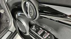 2022 (72) MINI HATCHBACK 1.5 Cooper Classic 5dr Auto 3526668