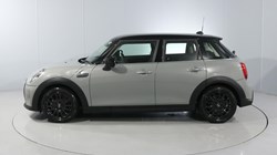2022 (72) MINI HATCHBACK 1.5 Cooper Classic 5dr Auto 3526693
