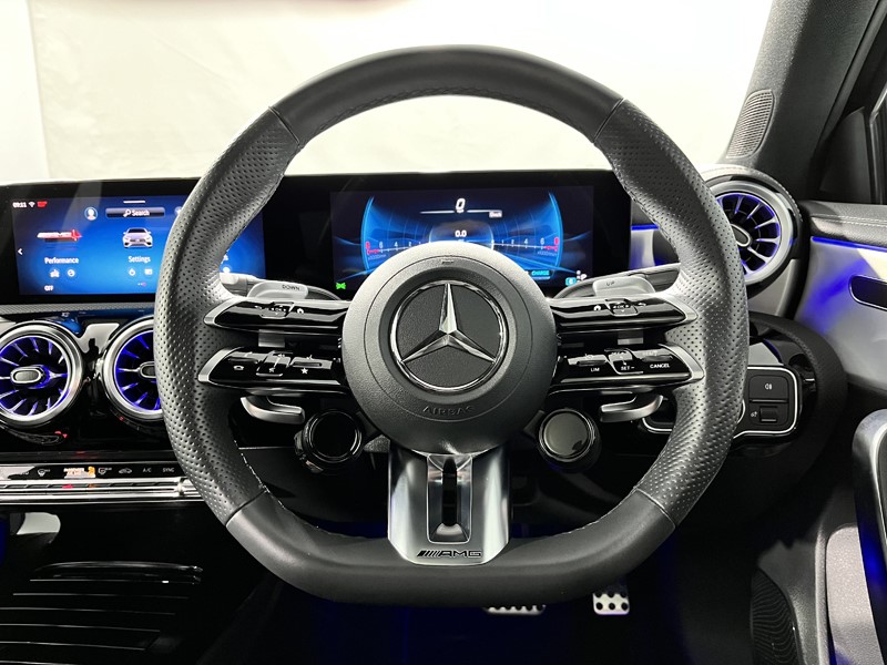 2023 (73) MERCEDES-BENZ A CLASS A35 4Matic Premium Plus 5dr Auto 3519044