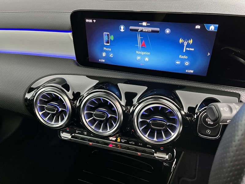 2023 (73) MERCEDES-BENZ A CLASS A35 4Matic Premium Plus 5dr Auto 3519047